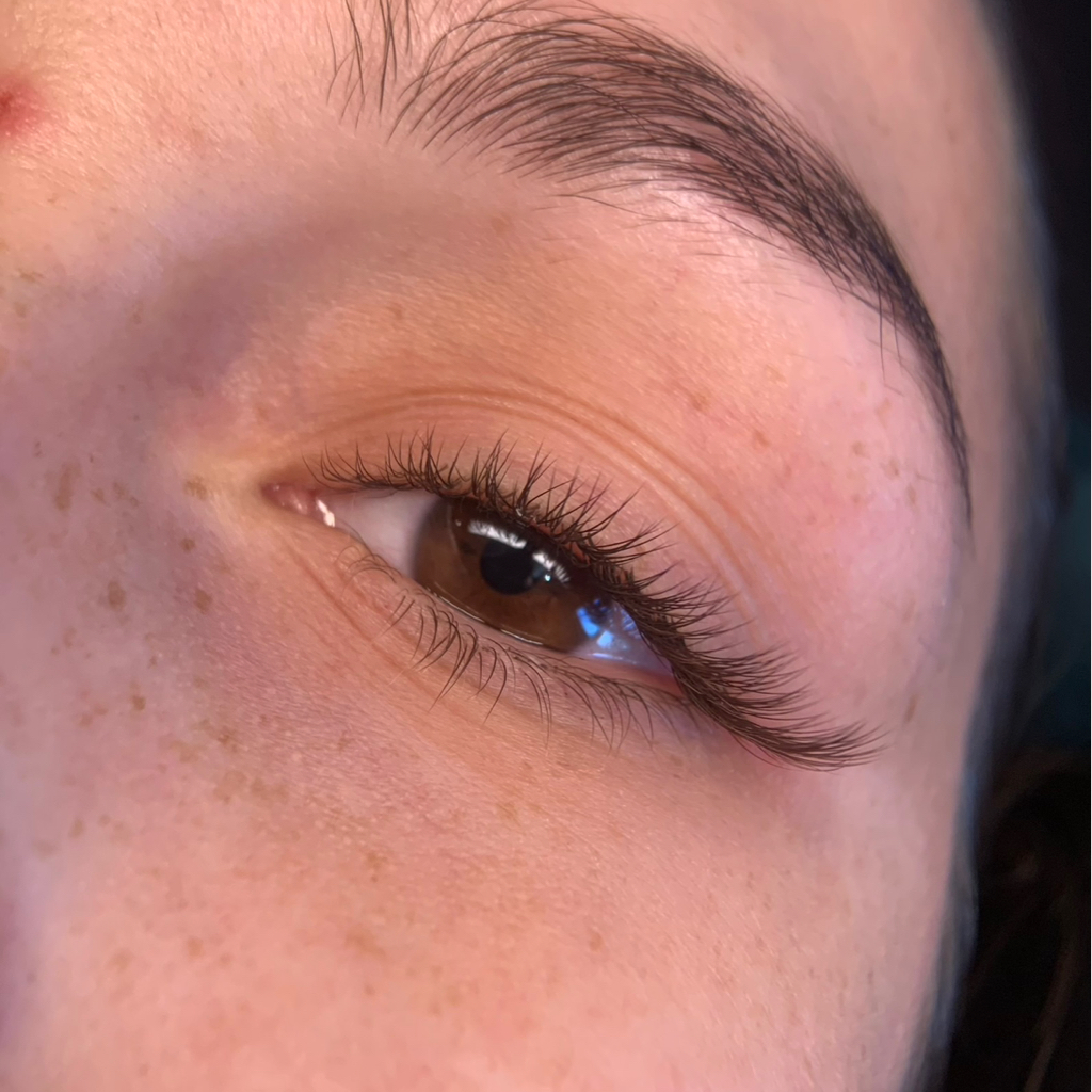 LED классическое наращивание ресниц (мастер)