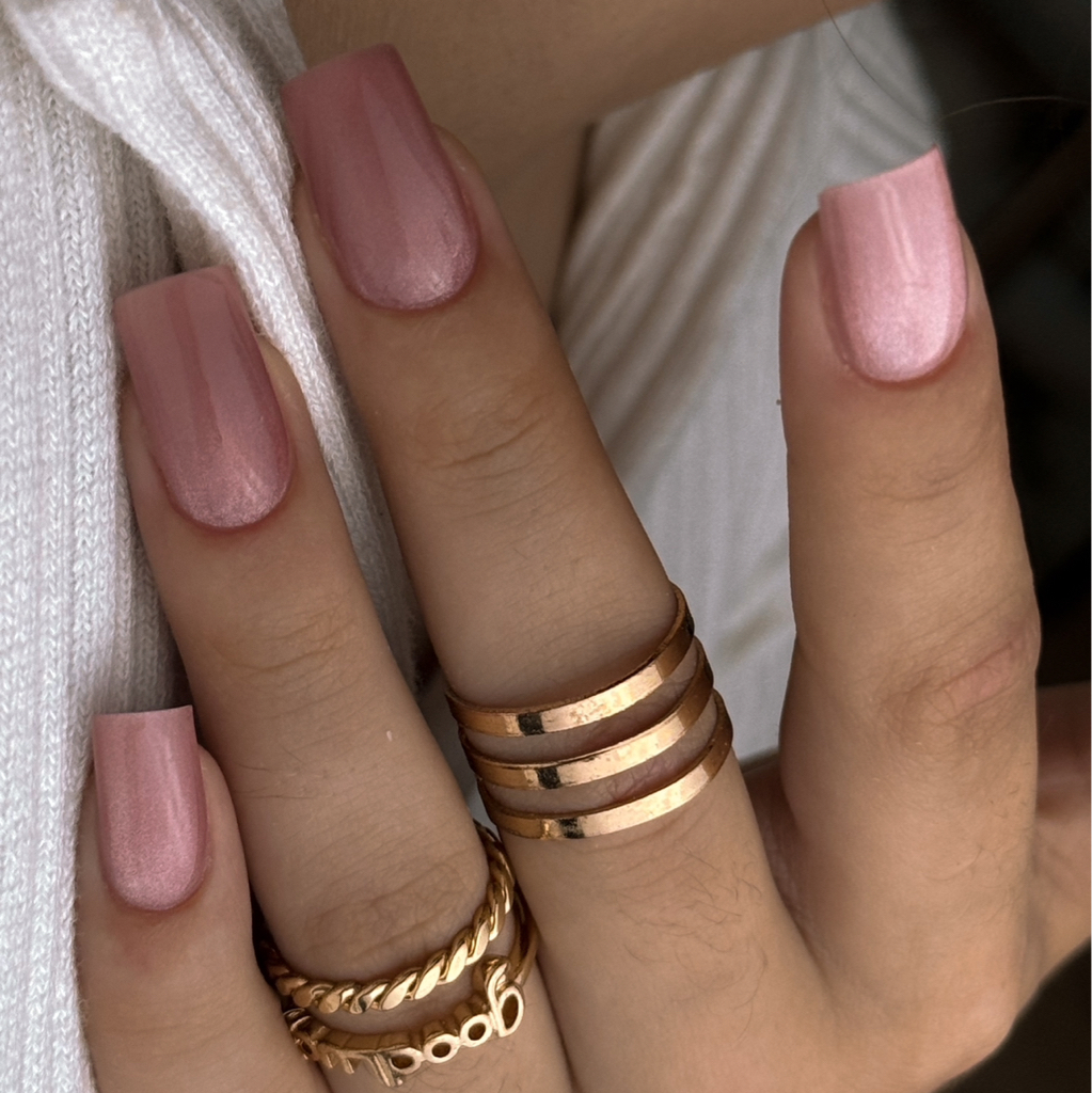 Маникюр с укреплением и покрытием #1