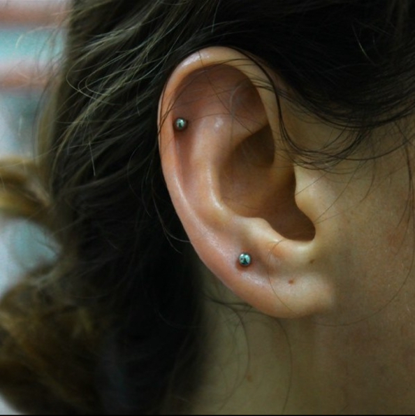 Пирсинг хряща уха
