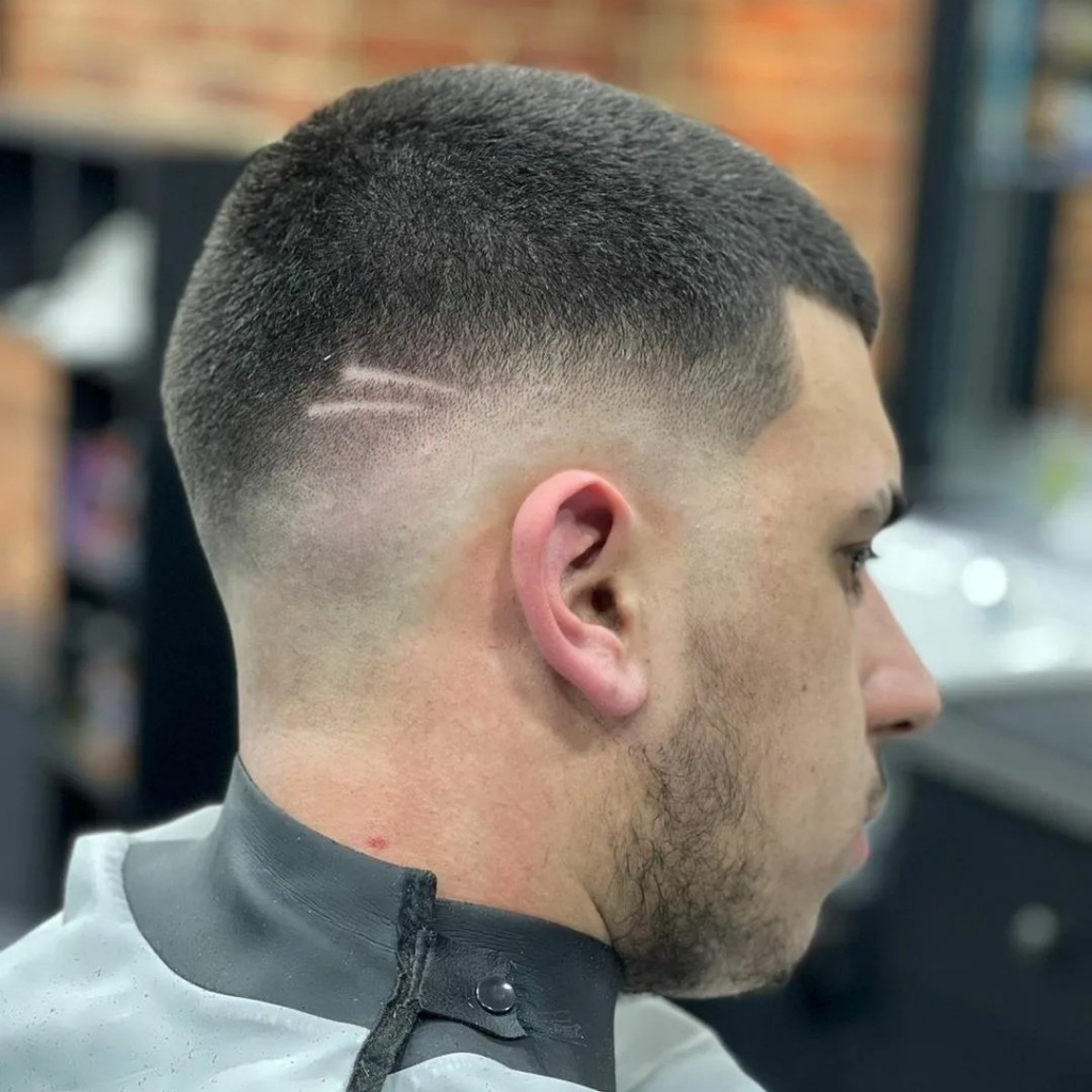 Стрижка мужская под одну насадку/наголо