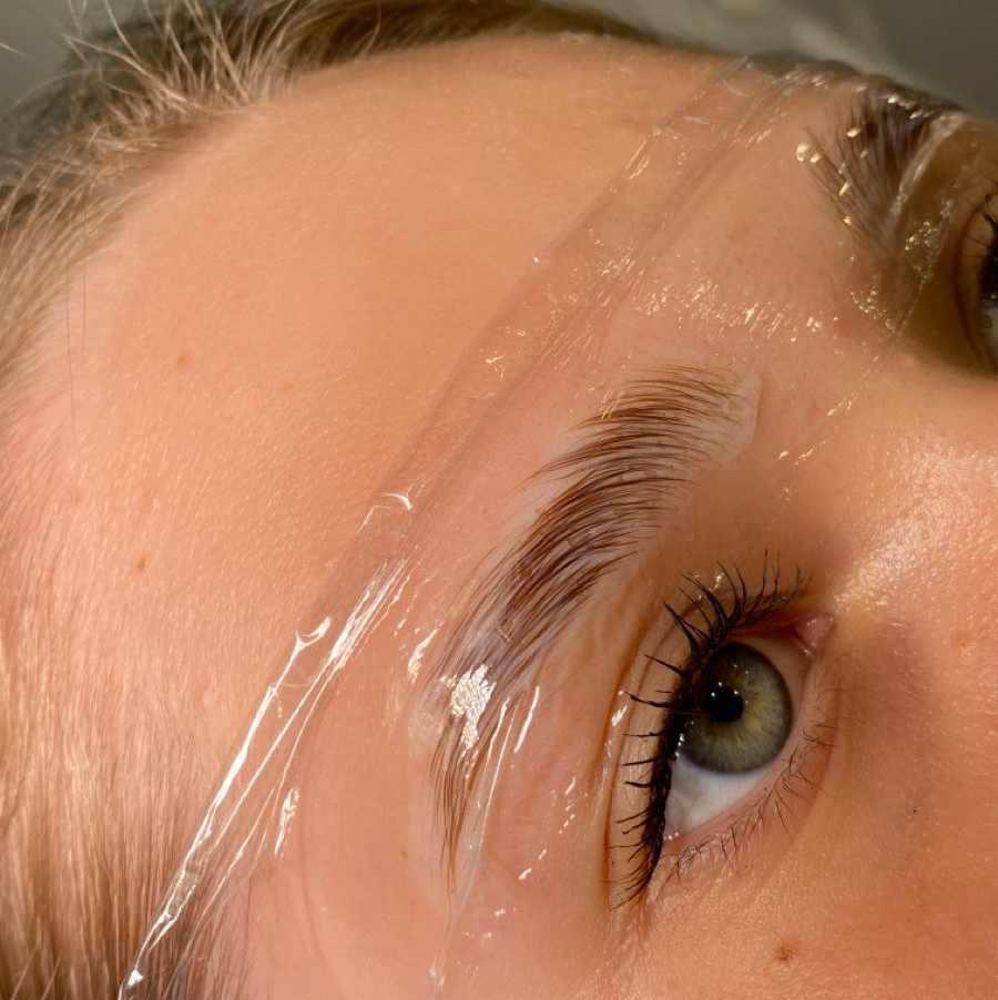 «Счастье» для бровей