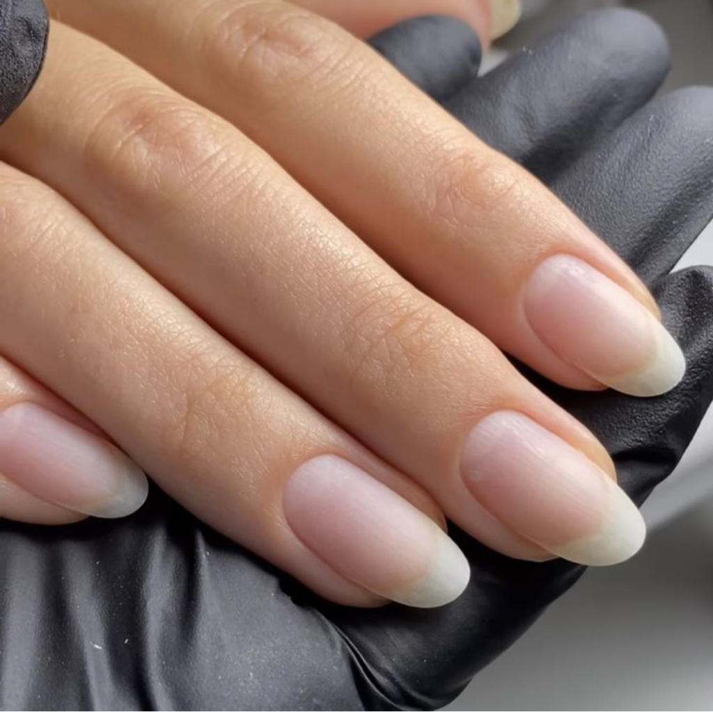 Маникюр без покрытия