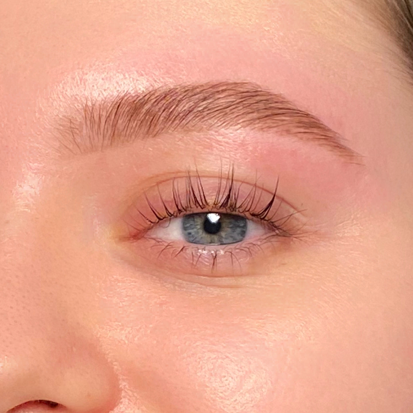 Окрашивание ресниц с уходом