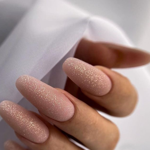 Наращивание ногтей