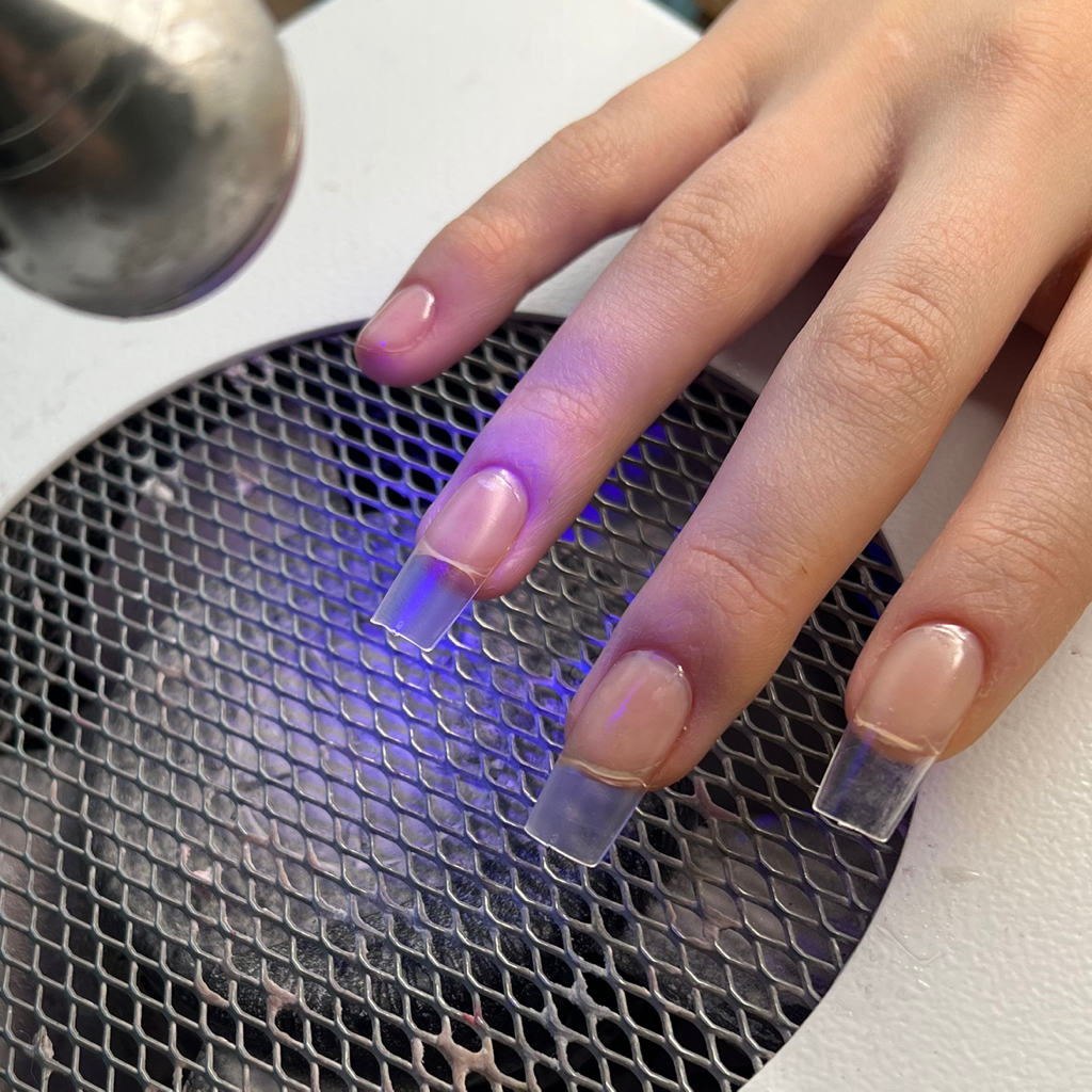 Наращивание 10 ногтей (входят снятие, маникюр и покрытие)