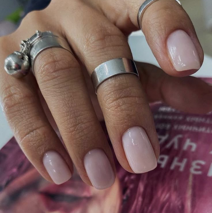 Маникюр с покрытием гель-лак