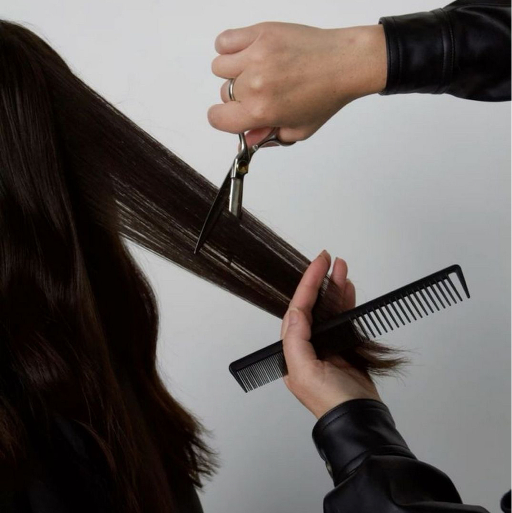 Женская стрижка с укладкой (на брашинг) любой длинны волос