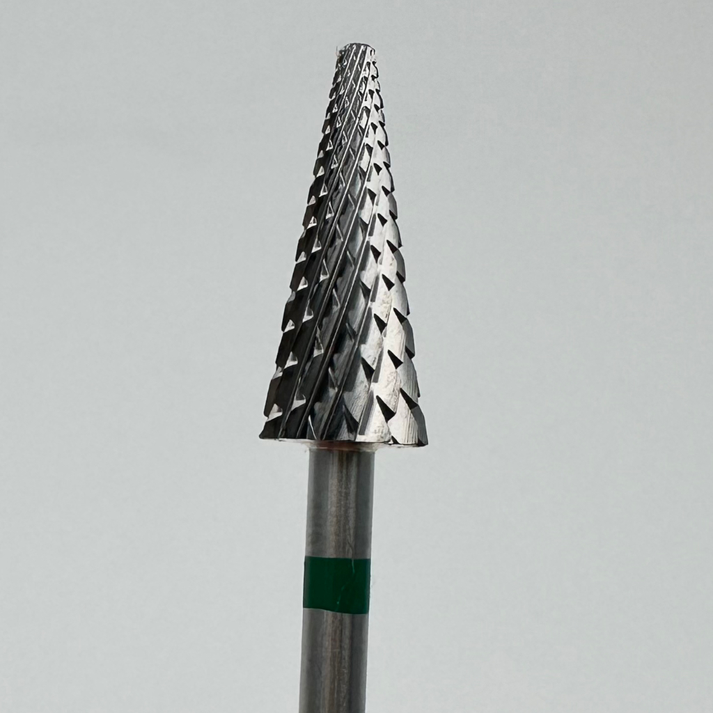 Снятие наращенных ногтей