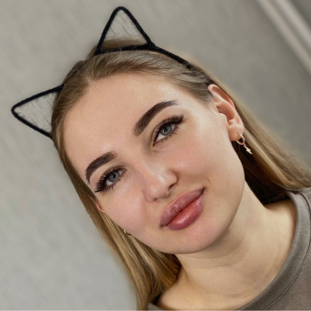 Наращивание ресниц Тройной объём (3д)