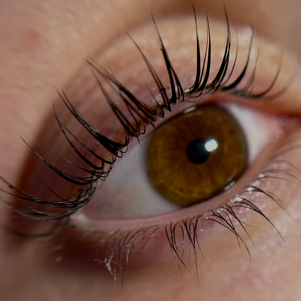 Ламинирование ресниц с окрашиванием