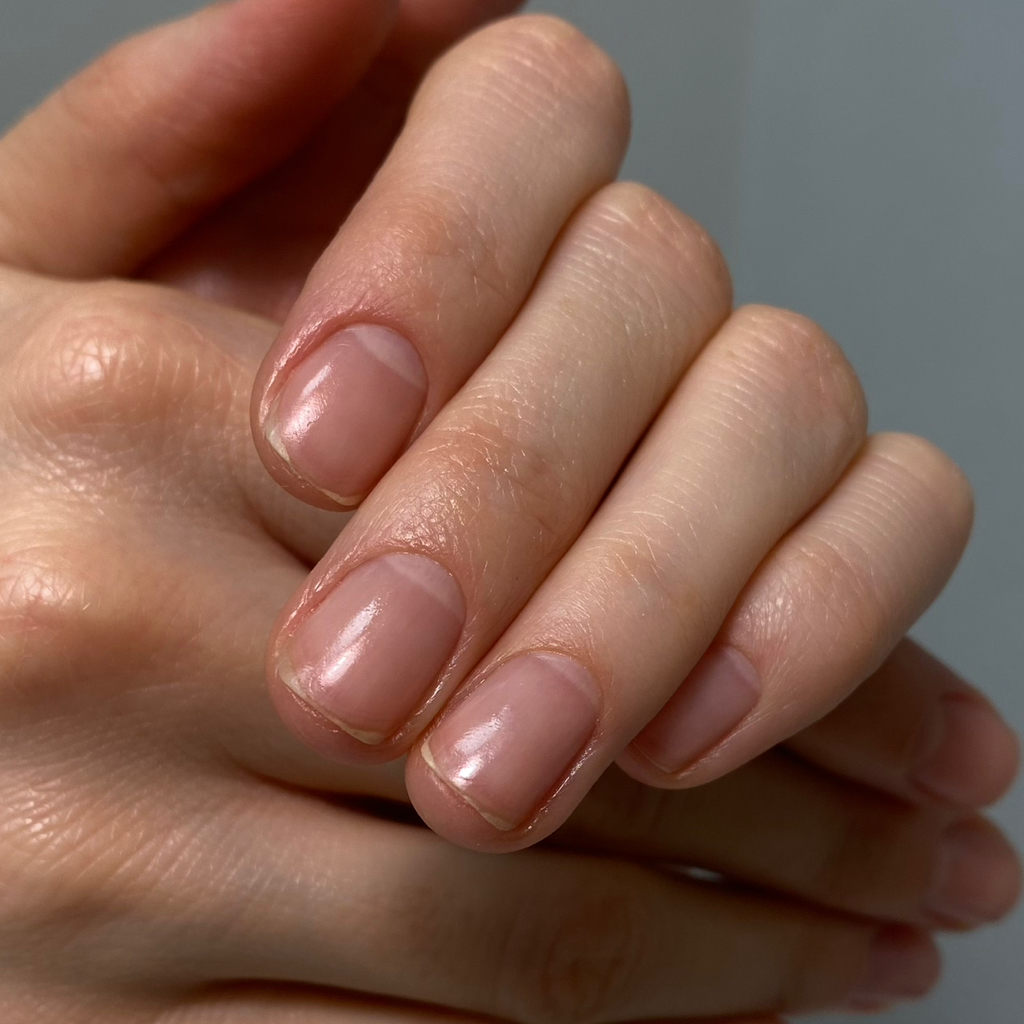 Маникюр гигиенический  (без снятия покрытия )