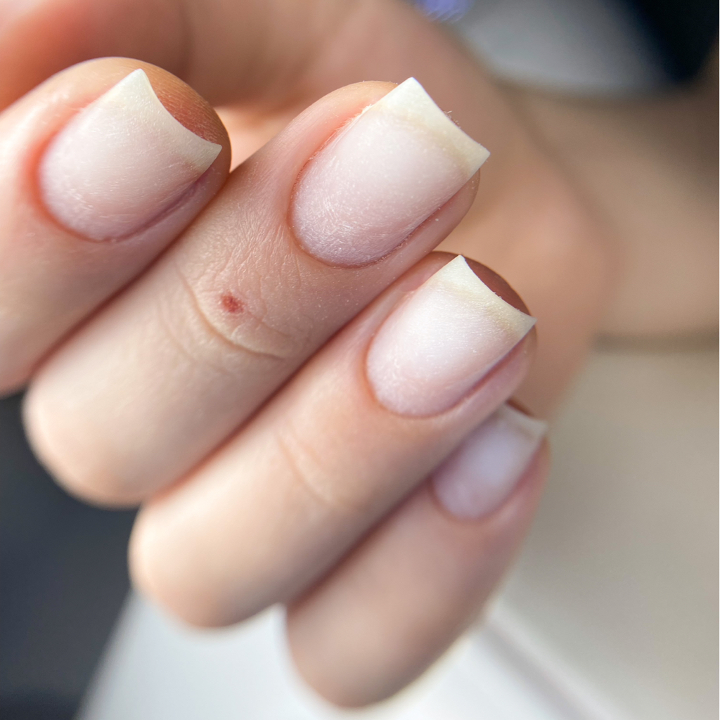 Маникюр без покрытия