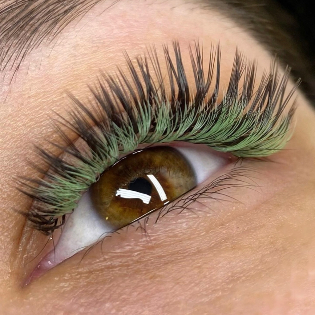 Эффект цветной подводки