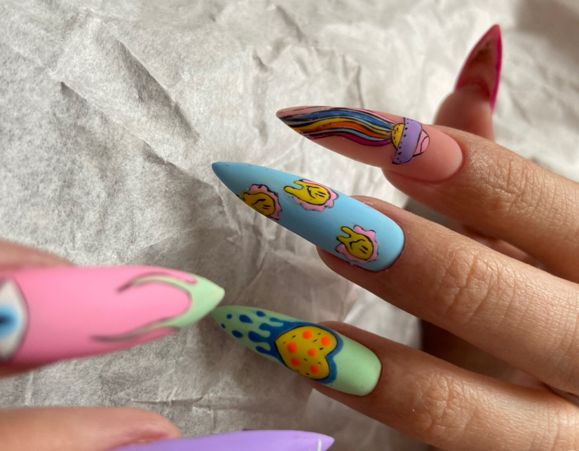 Наращивание ногтей