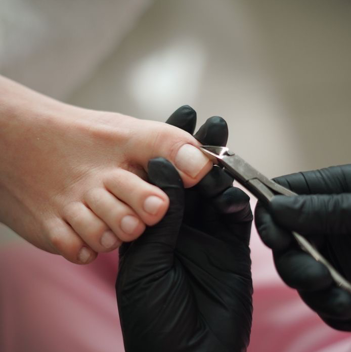 Экспресс-педикюр без покрытия ( обработка пальчиков)