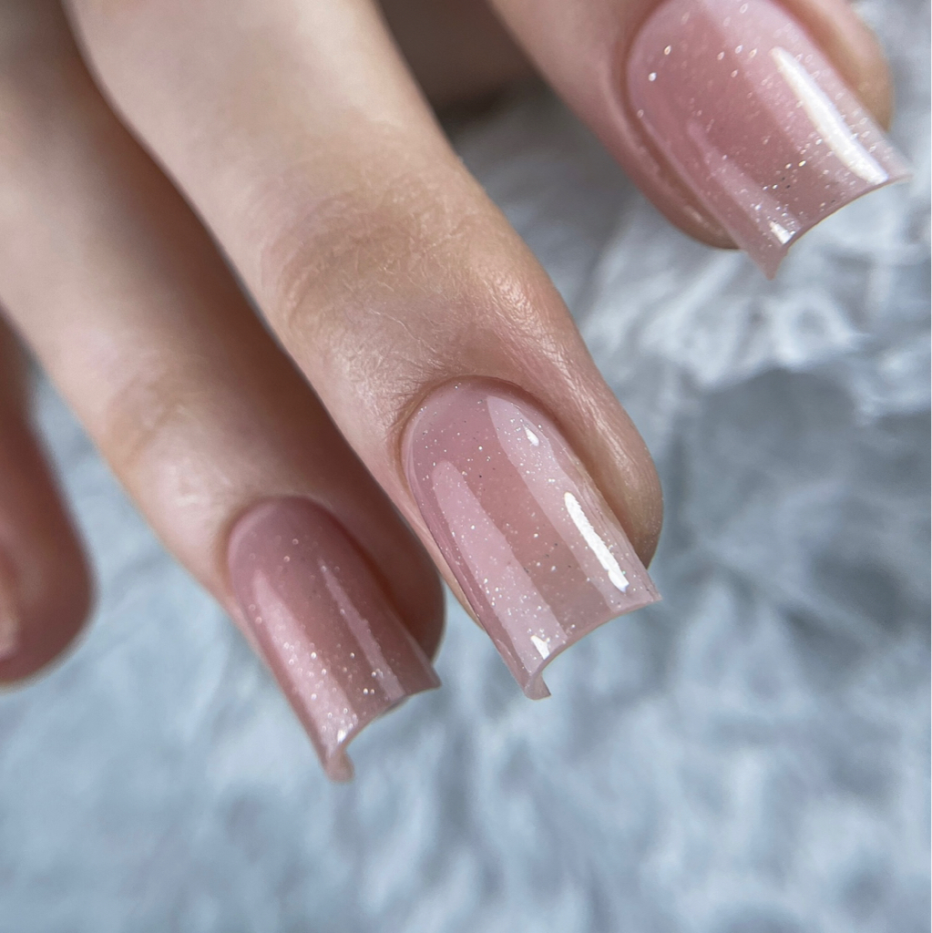 Маникюр с покрытием