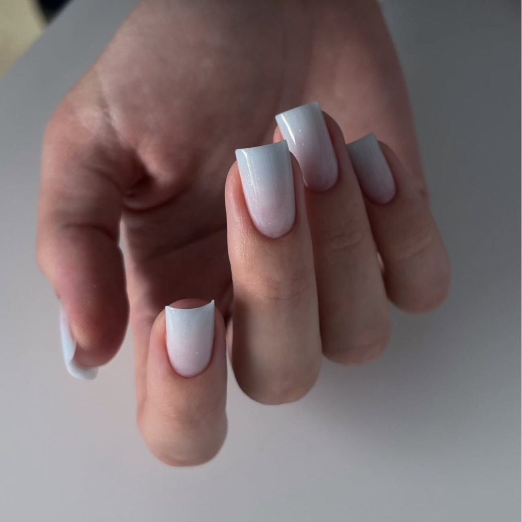 Укрепление натуральных ногтей гелем (длина: короткие/средние)