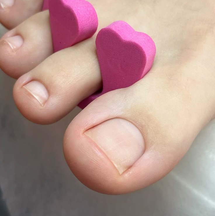 ГИГИЕНИЧЕСКИЙ ПЕДИКЮР  снятие (если есть), обработка пальчиков