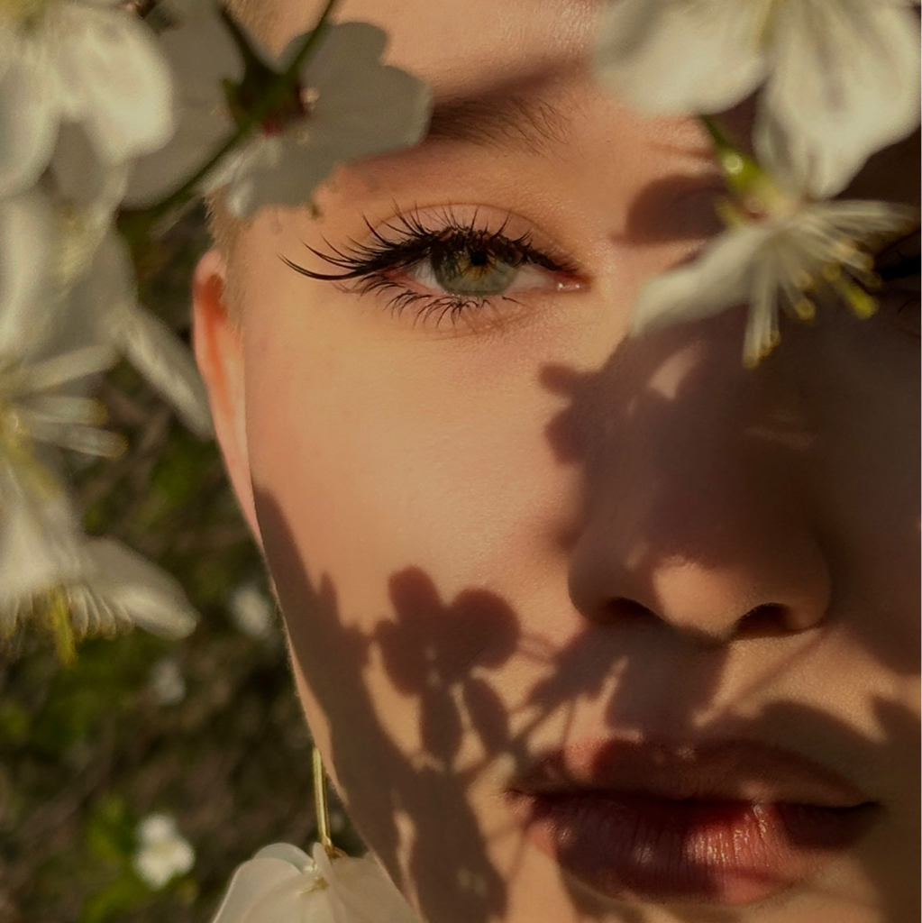 Наращивание ресниц фиксированная цена : любой эффект, изгиб, объем, тренд, снятие включено + наращивание нижних ресниц