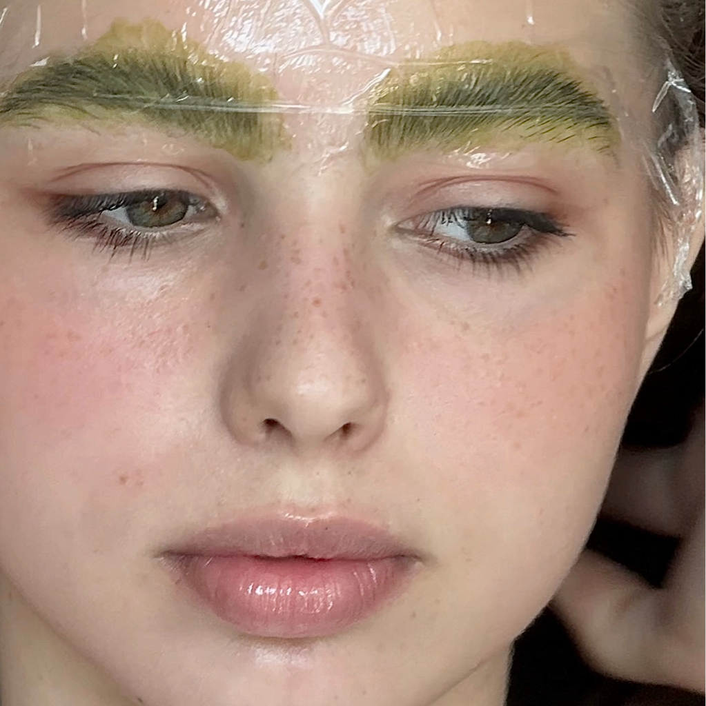 Organic brow уход  (без окрашивания и коррекции)