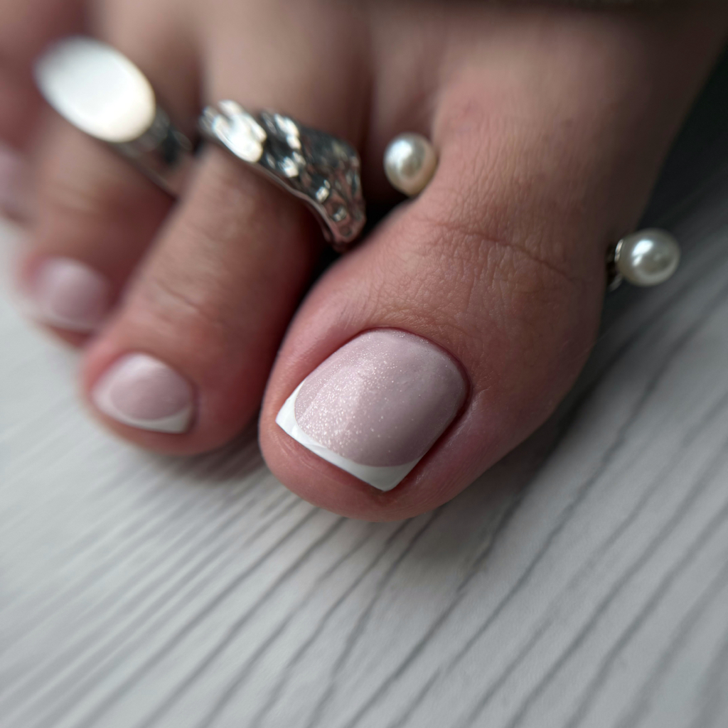 Педикюр + обработка пальчиков с покрытием