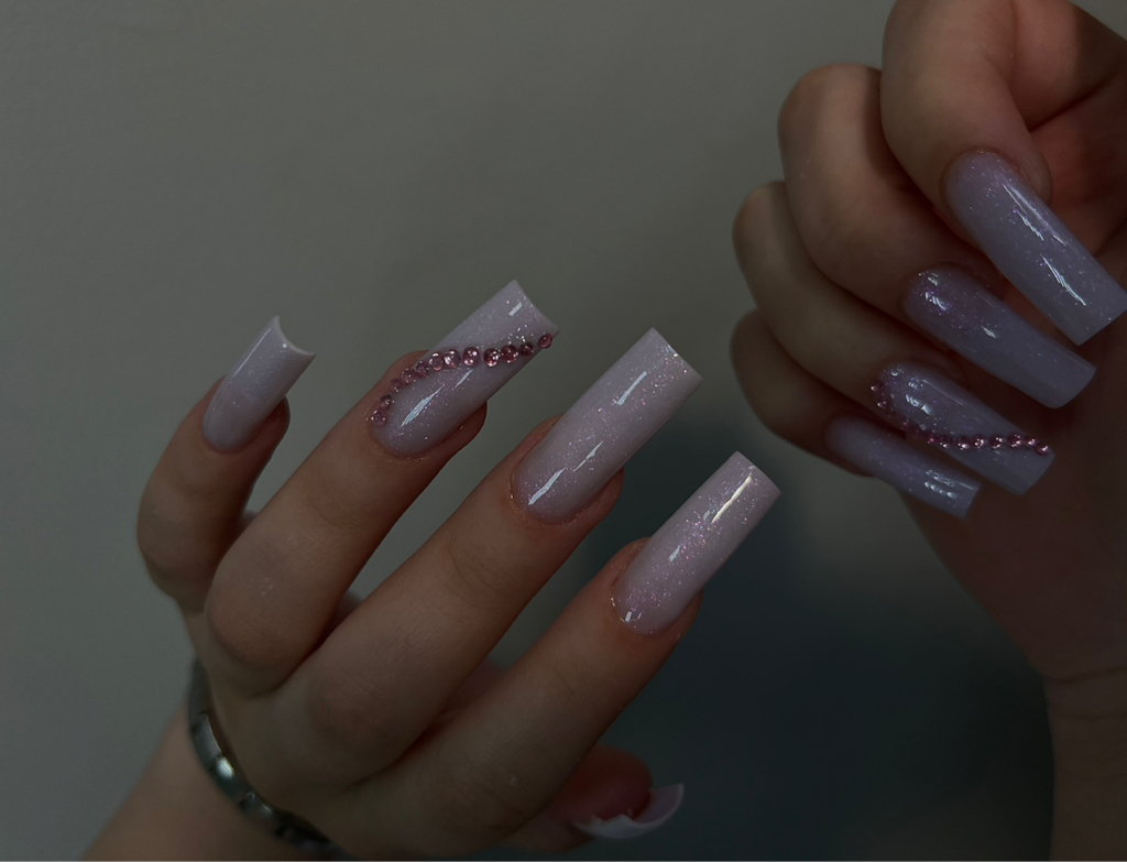 Наращивание ногтей