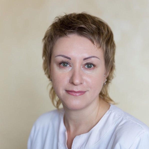 Остахова Людмила