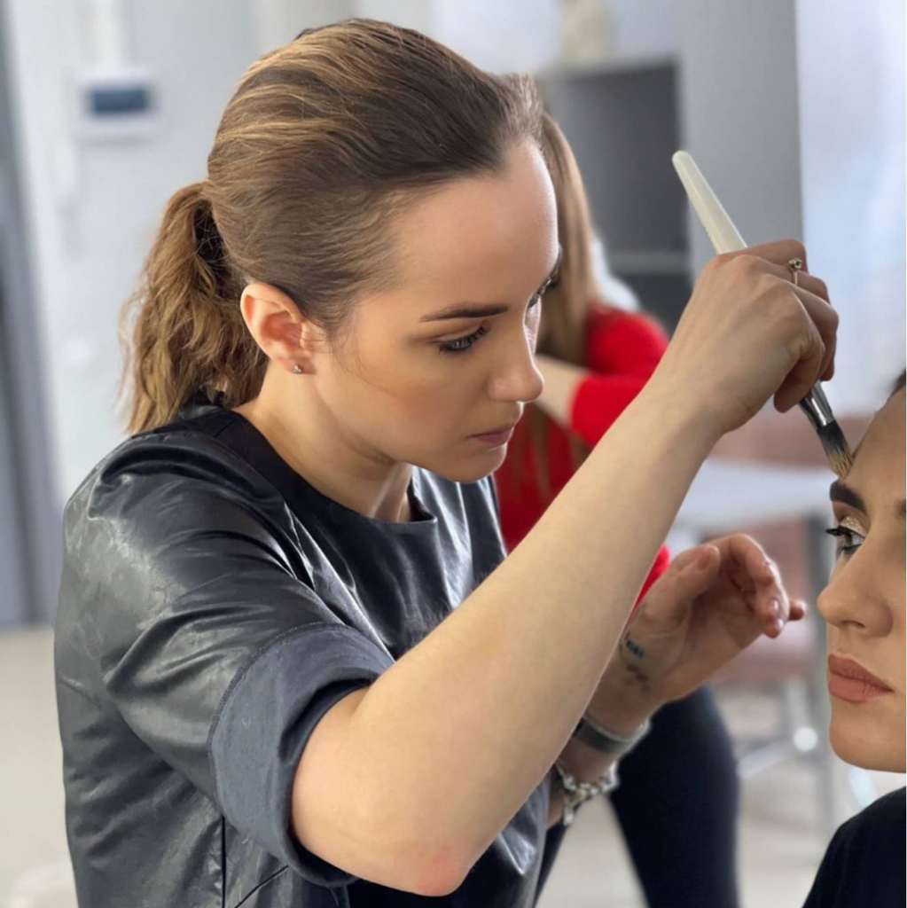 Александра