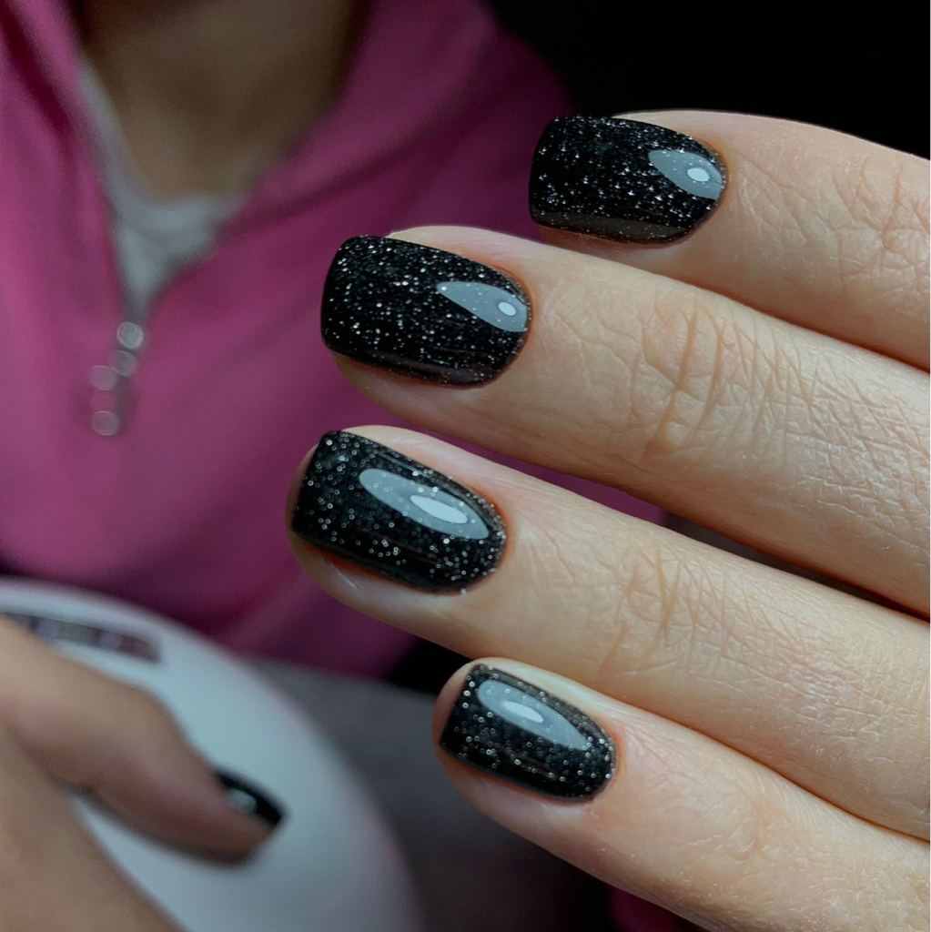 Наращивание ногтей ковров. Ногти в коврове. Маникюр ковров. Маникюр ковер. Маникюр ковров фото.