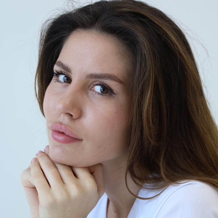 Дяченко Карина