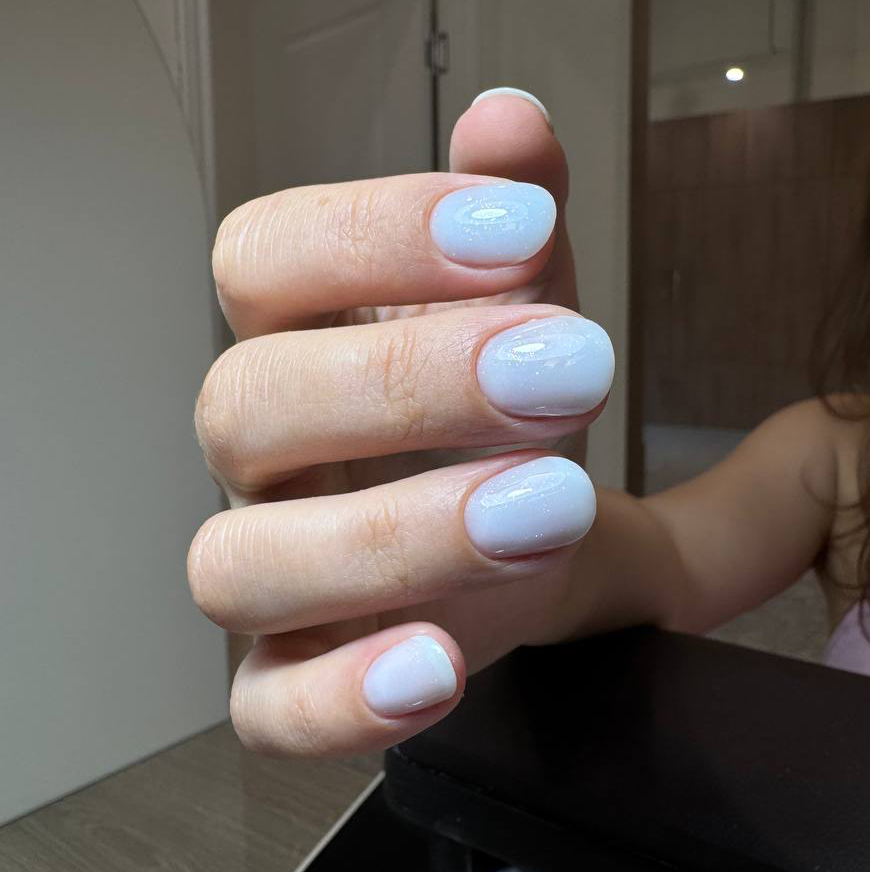 Маникюр с покрытием гель