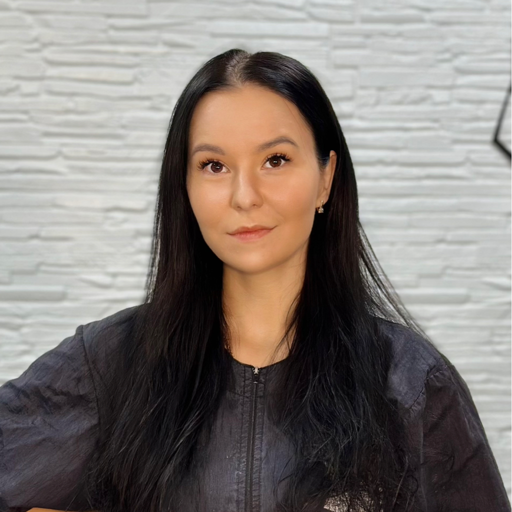 Ушакова Елена