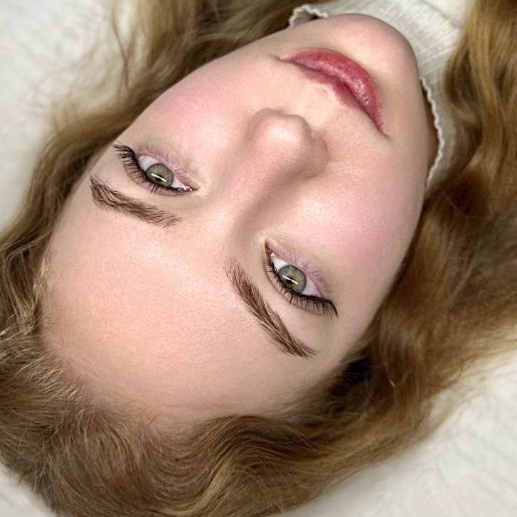 Наращивание ресниц классика