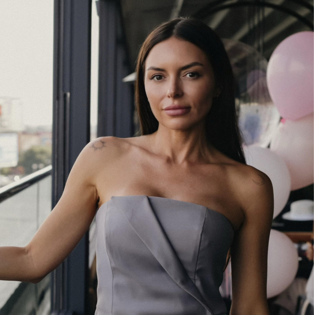 Якушкина Елена