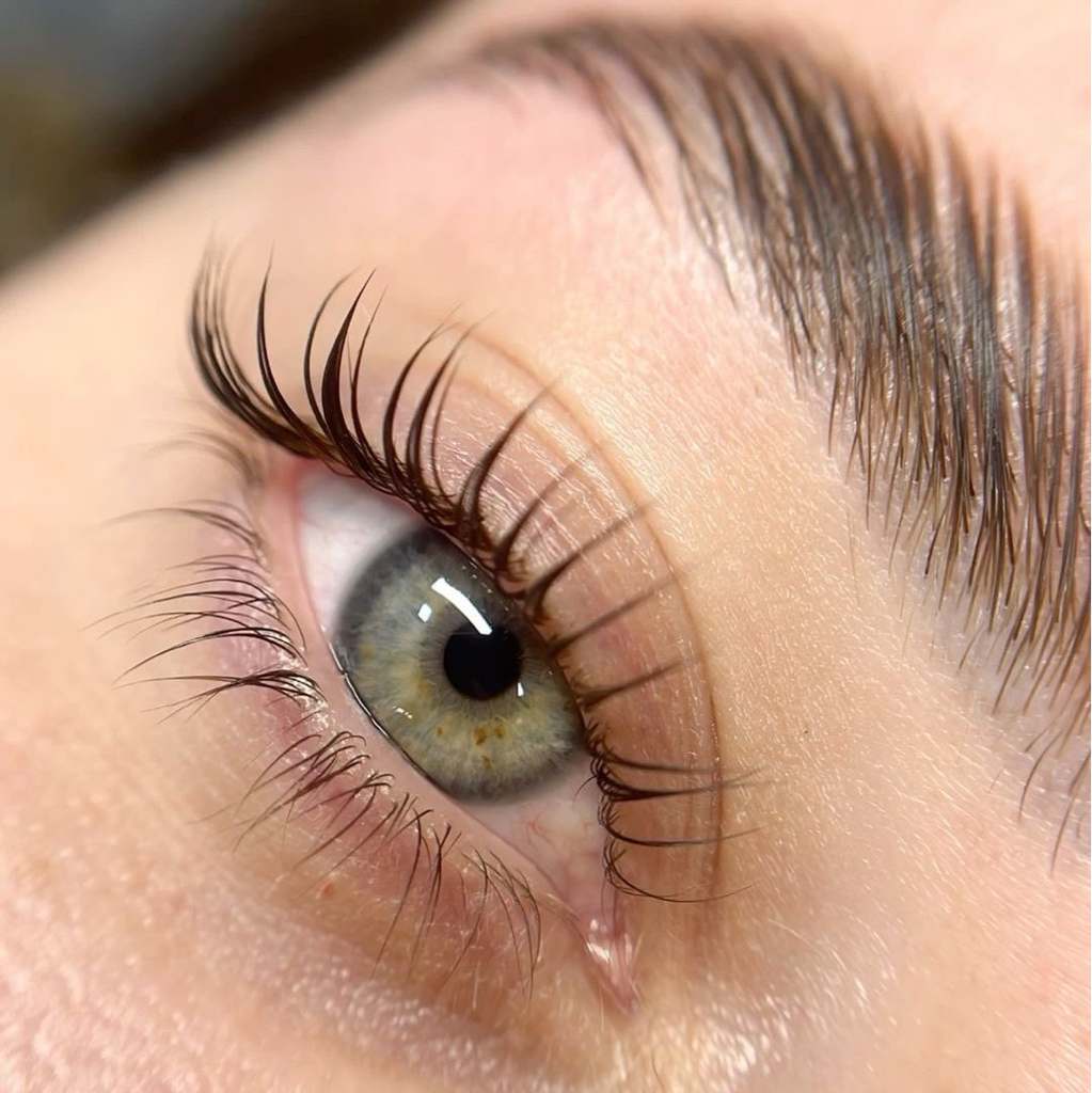 Ламинирование ресниц