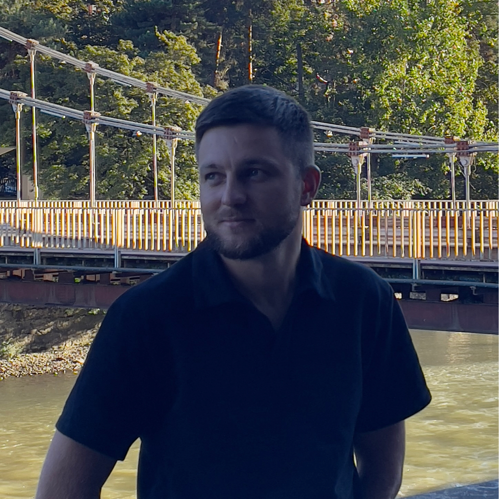 Смолов Руслан