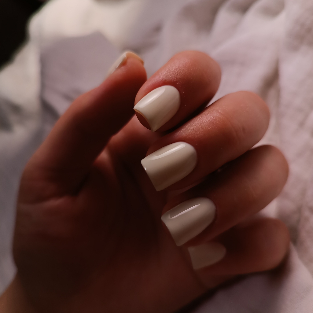 Маникюр с покрытием гель