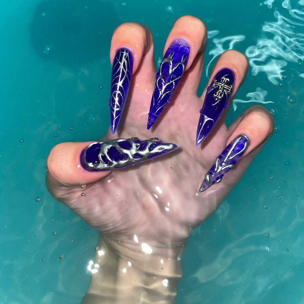 Наращивание ногтей