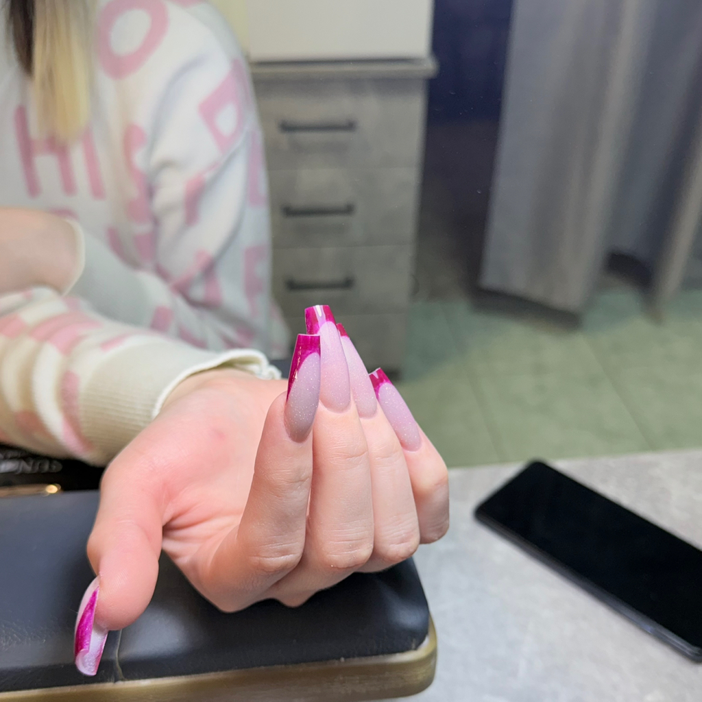 Наращивание ногтей