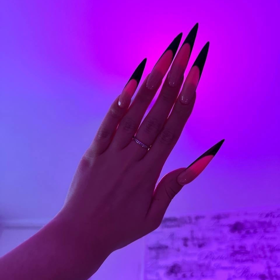 Наращивание ногтей