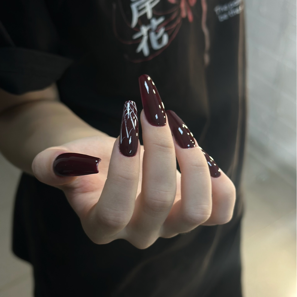 Наращивание ногтей