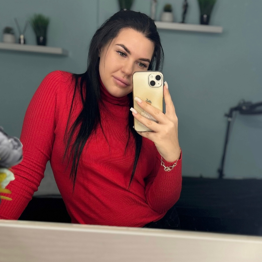 Алина