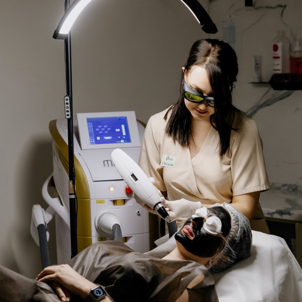 Карбоновый пилинг кожи М22