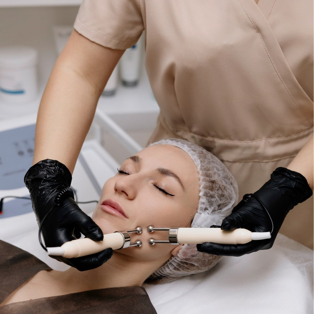 Микротоковая терапия + альгиатная маска