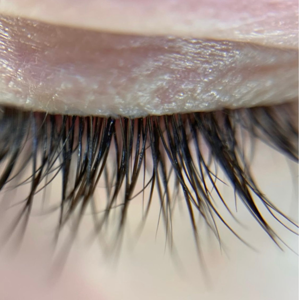 Окрашивание ресниц краской