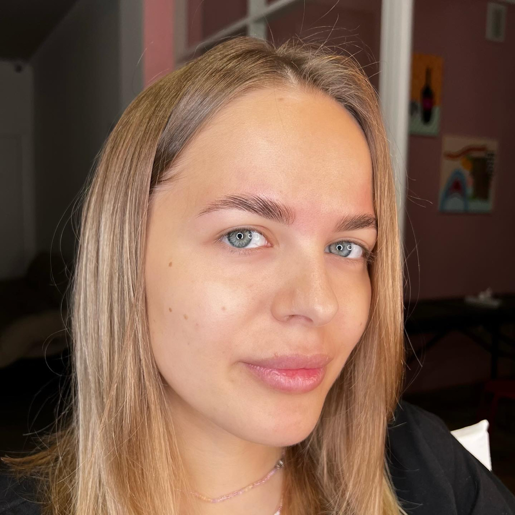 Коррекция + окрашивание бровей