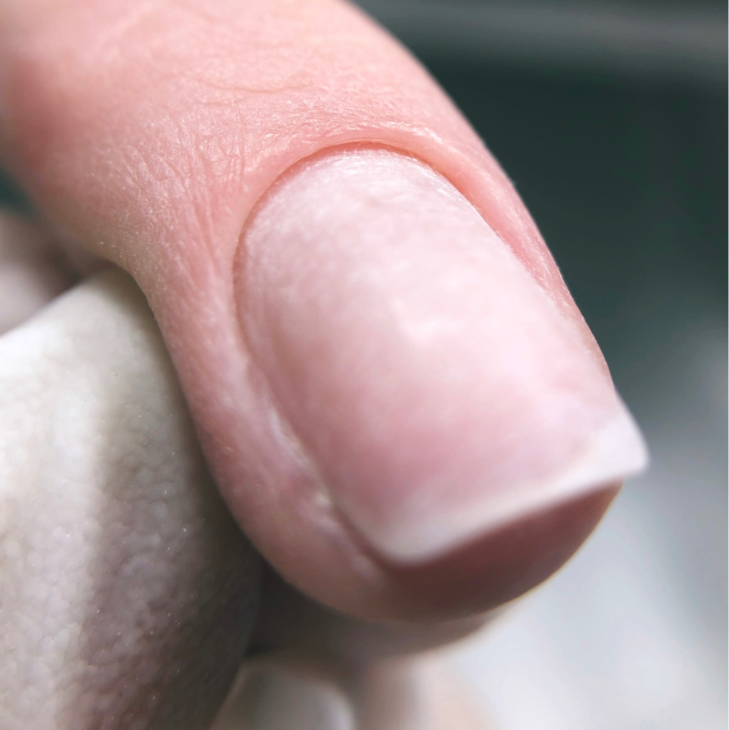 Снятие гель-лака без последующего покрытия