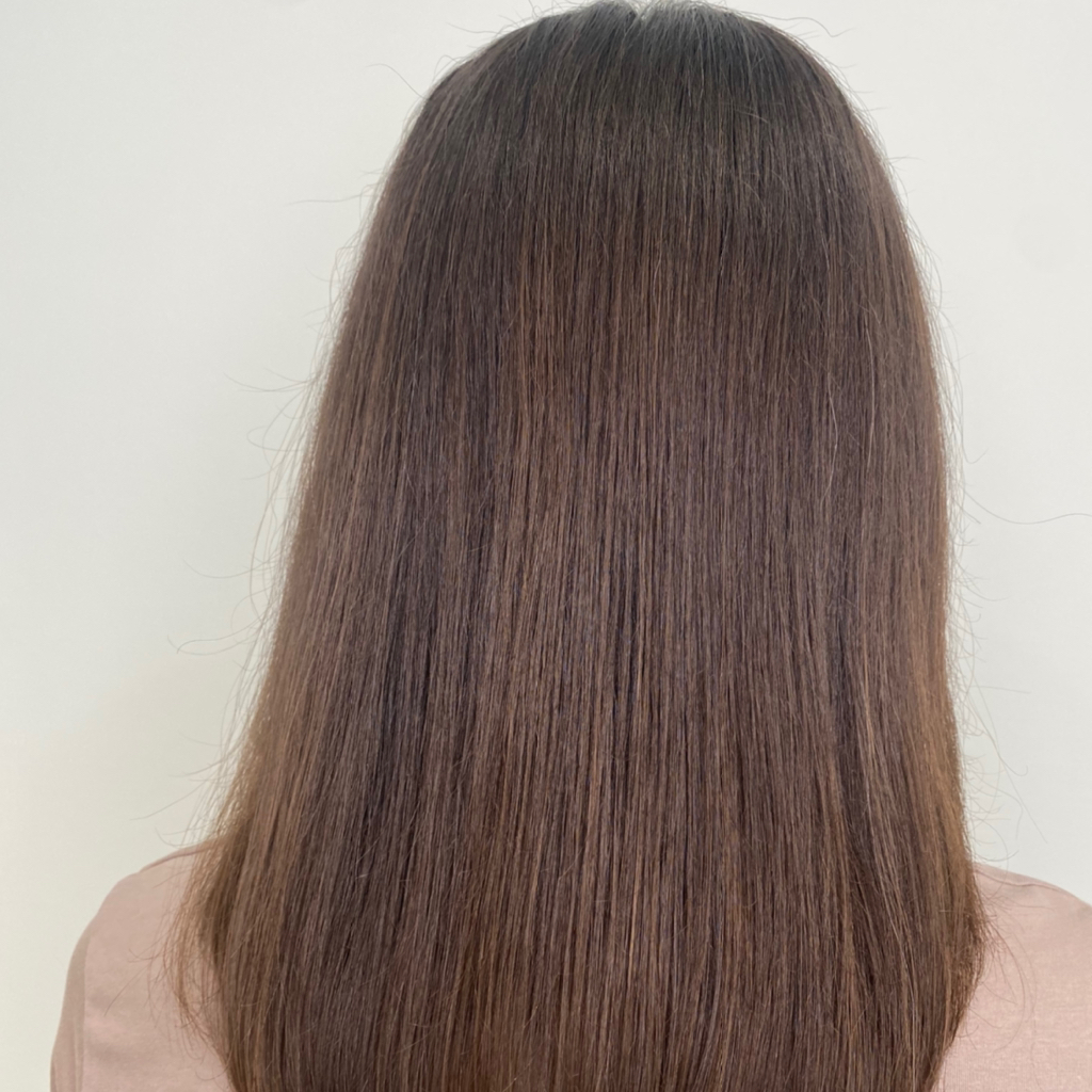 Выход из темного / Декапирование»
Сложная многоэтапная процедура по удалению накопленного искусственного пигмента. Мы используем современные кислотные