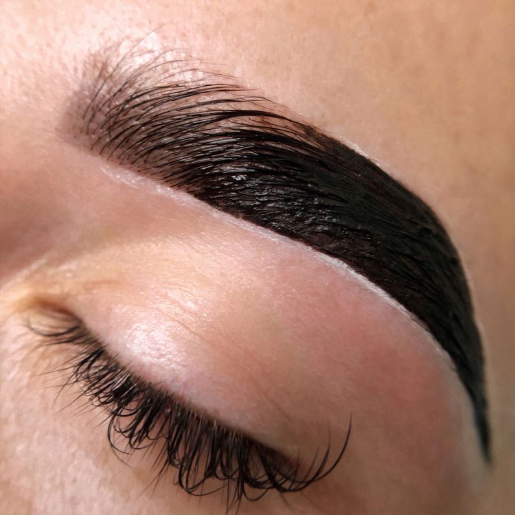 Коррекция + окрашивание бровей