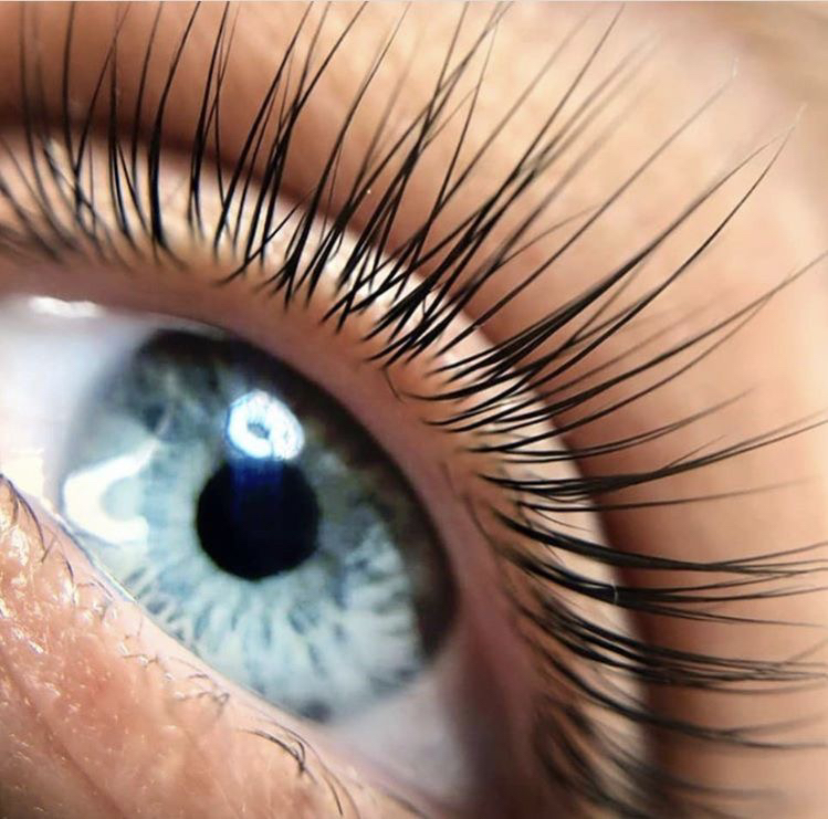 Ламинирование ресниц + ботокс + окрашивание